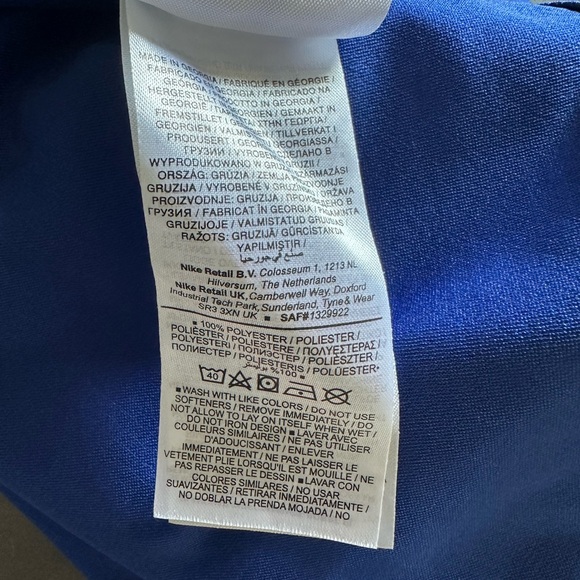 Nike Dri Fit Kid’s Blue Chelsea FC London Football Soccer Jersey size Medium EUC - Picture 5 of 5